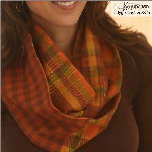 Infinity Pocket Scarf Pattern by Indygo Junction
